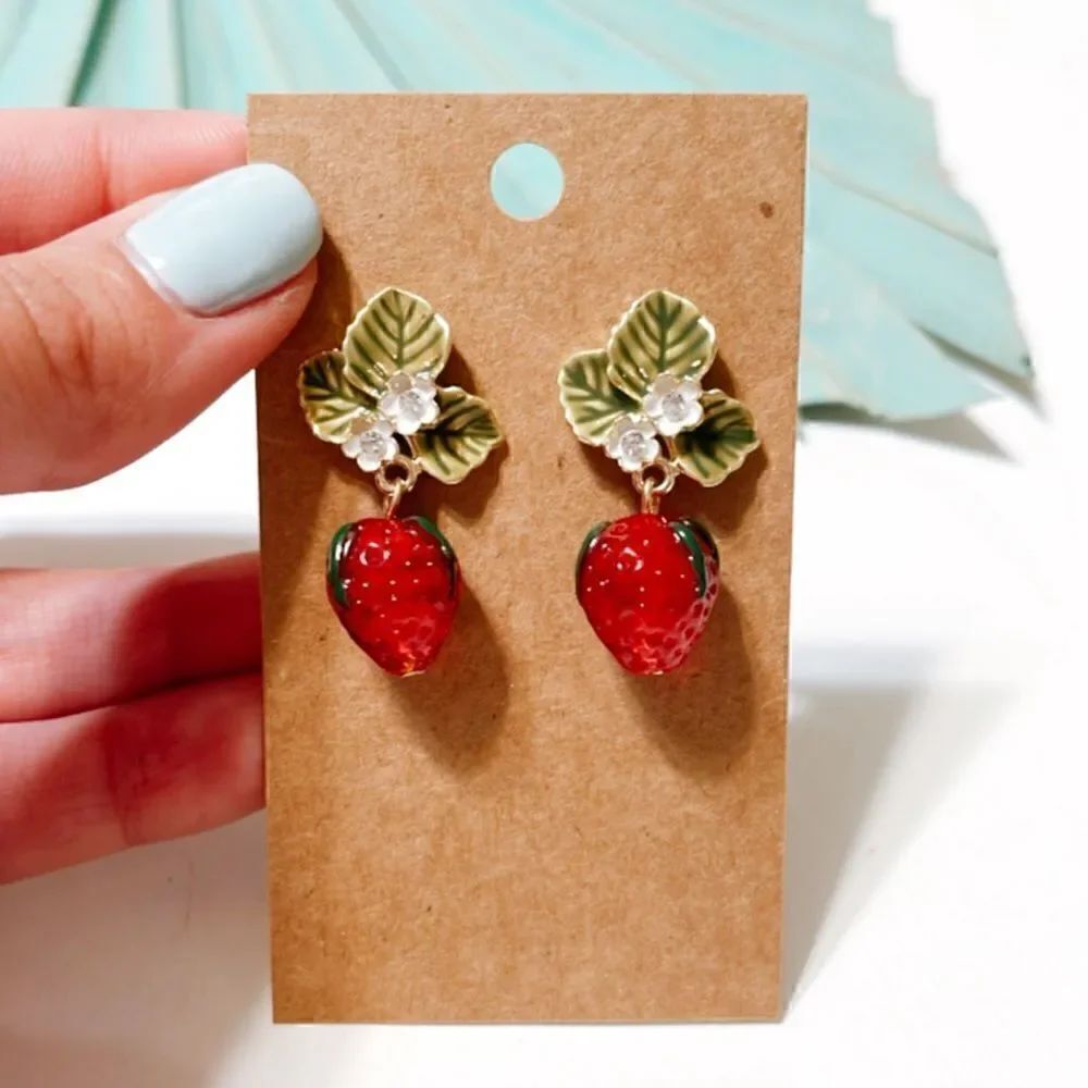Strawberry dangle earrings S157